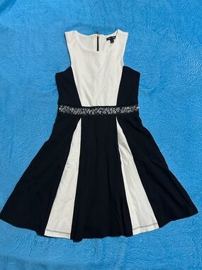 Girls' Black & White Jewel-Waist Formal Dress